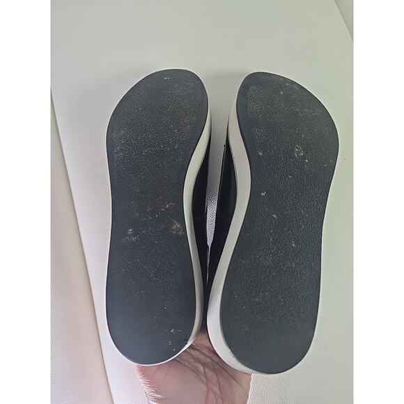 Patent Black Leather Steve Madden 10M Acedemia Hottie Winter Fall Holiday Shoes - Picture 7 of 7